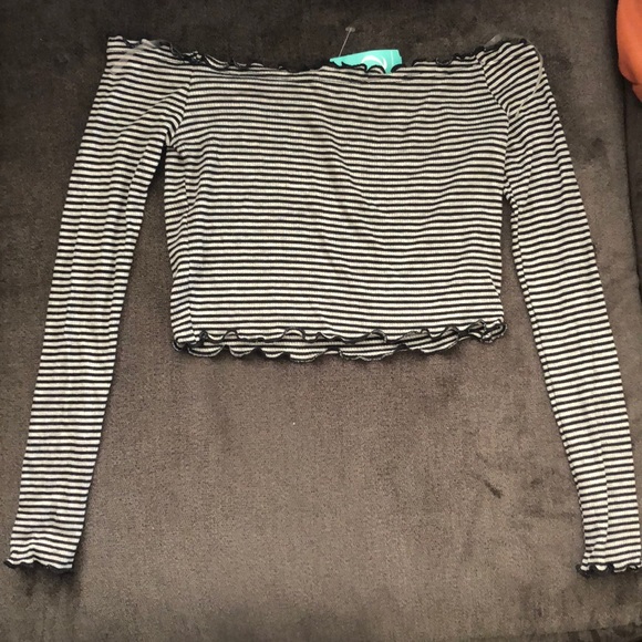 Striped off the shoulder long sleeve crop top - Picture 2 of 2